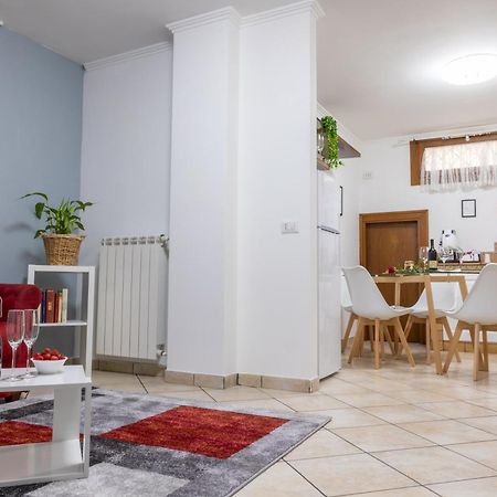 20 Min Aeroporto Fco - Casa Tranquilla Con Parcheggio Esterno Gratuito Acilia Exterior foto